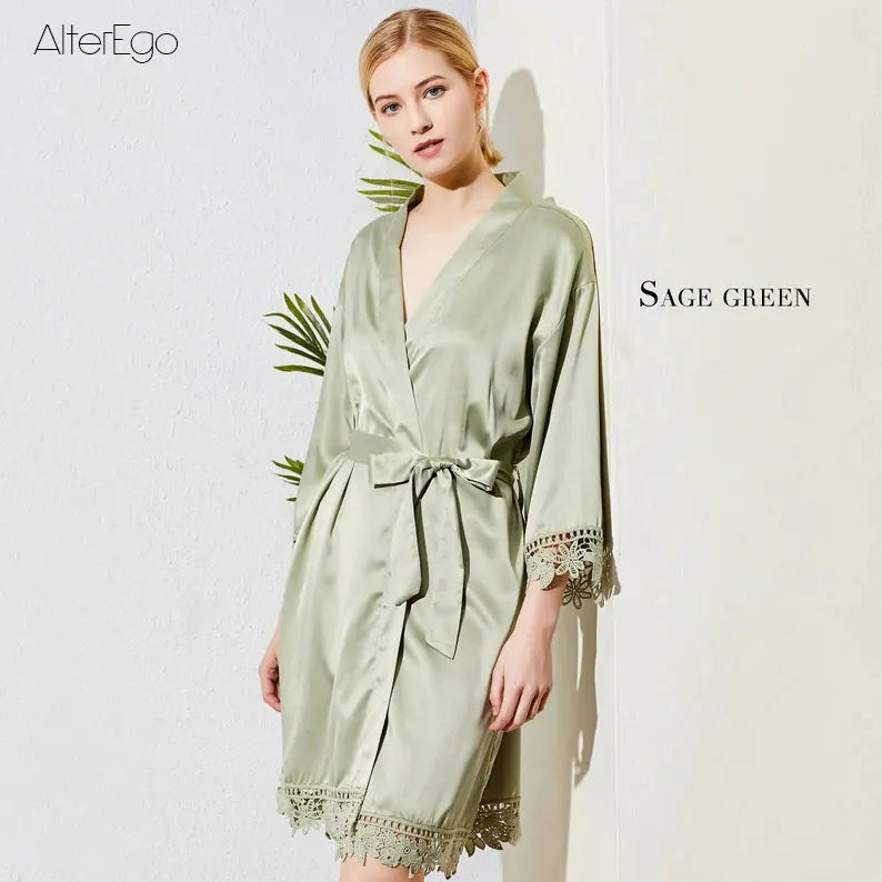 Silky Gowns Bride Tribe Wedding Morning Robes Hen Party Beautiful Lace Detail to Cuffs and Hem Robes Ladies Dressing Gown Kimono