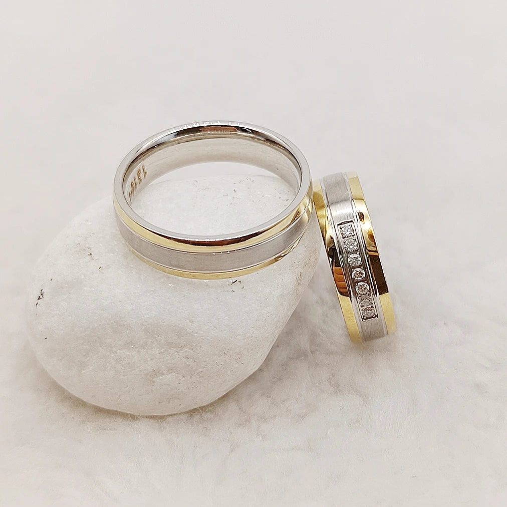 Eternal CZ Diamond Statement Wedding Bands Love Unbroken Circle Couple Rings Titanium for Perfect Anniversary Gift Wife Husband