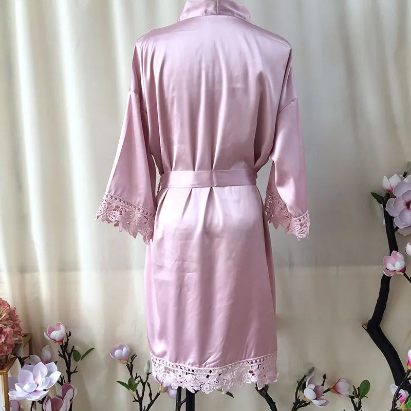 Silky Gowns Bride Tribe Wedding Morning Robes Hen Party Beautiful Lace Detail to Cuffs and Hem Robes Ladies Dressing Gown Kimono