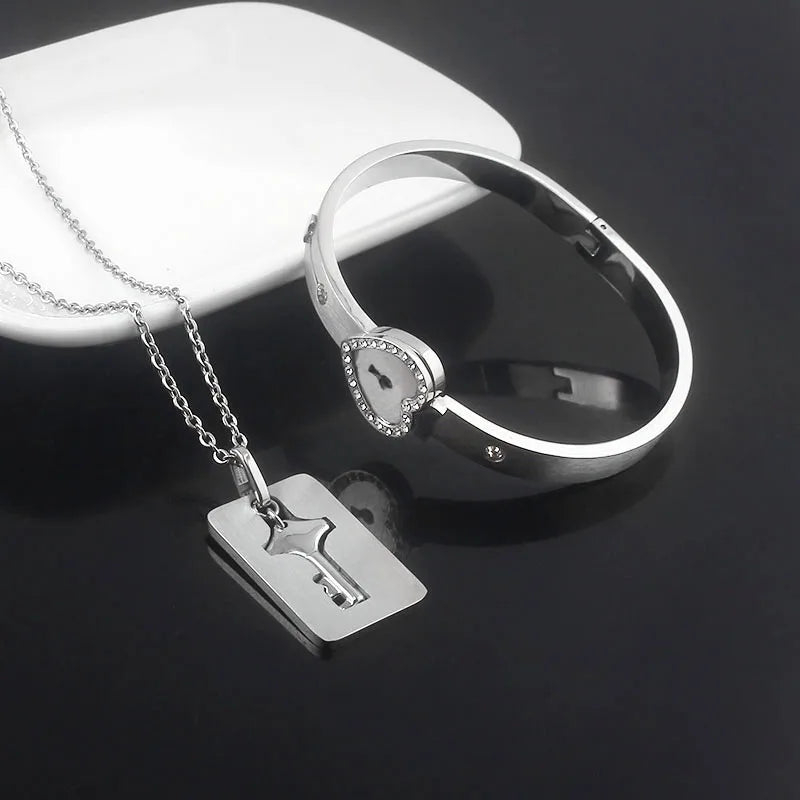 Stainless Steel Couple Bracelet Love Heart Lock Bracelets Bangle Key Pendant Necklace For Women Men Valentine's Day Jewelry Gift