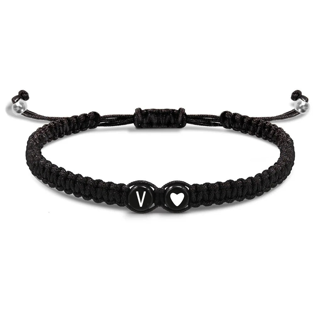 Couple 26 letter initial heart-shaped bracelet, hand adjustable A-Z name woven bracelet suitable for male and female friendship