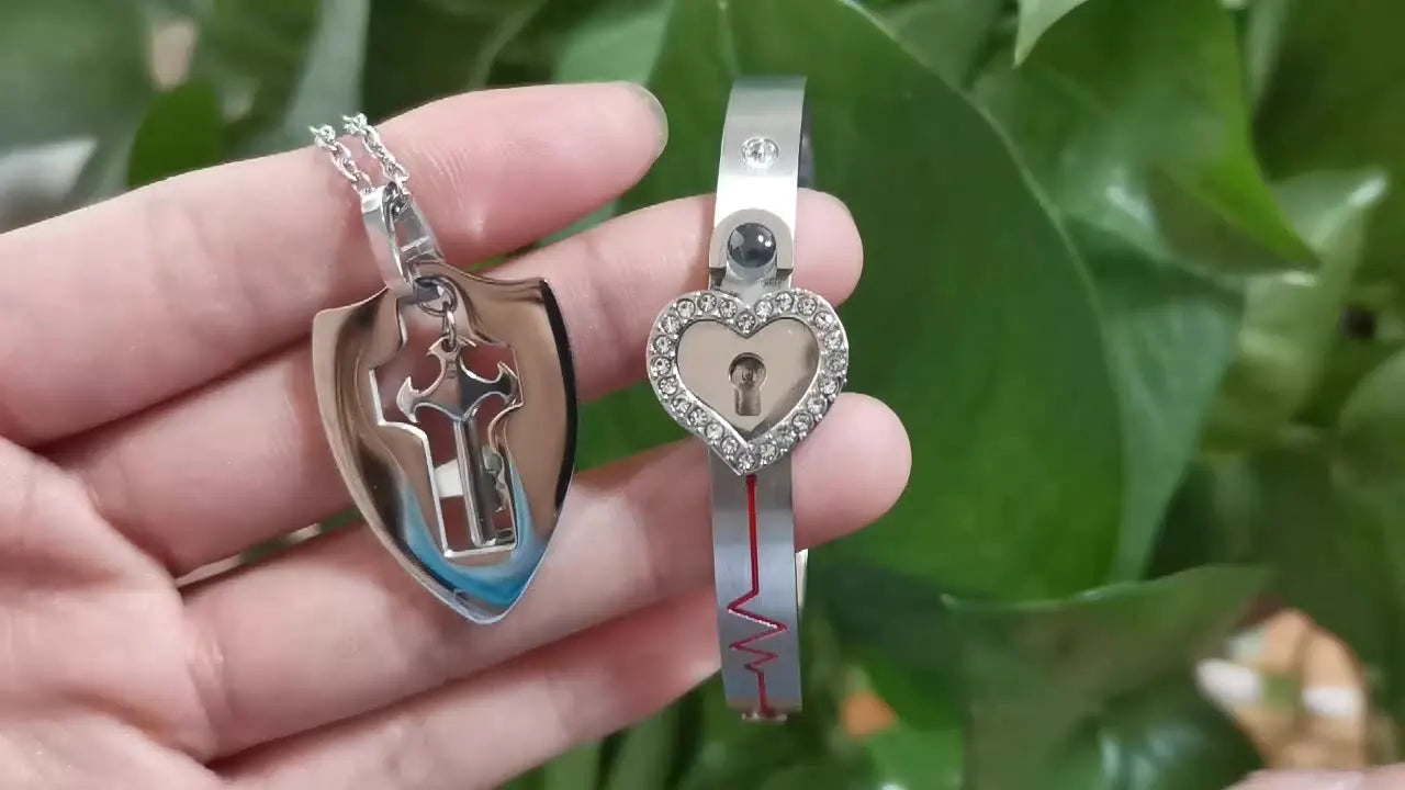 Stainless Steel Couple Bracelet Love Heart Lock Bracelets Bangle Key Pendant Necklace For Women Men Valentine's Day Jewelry Gift