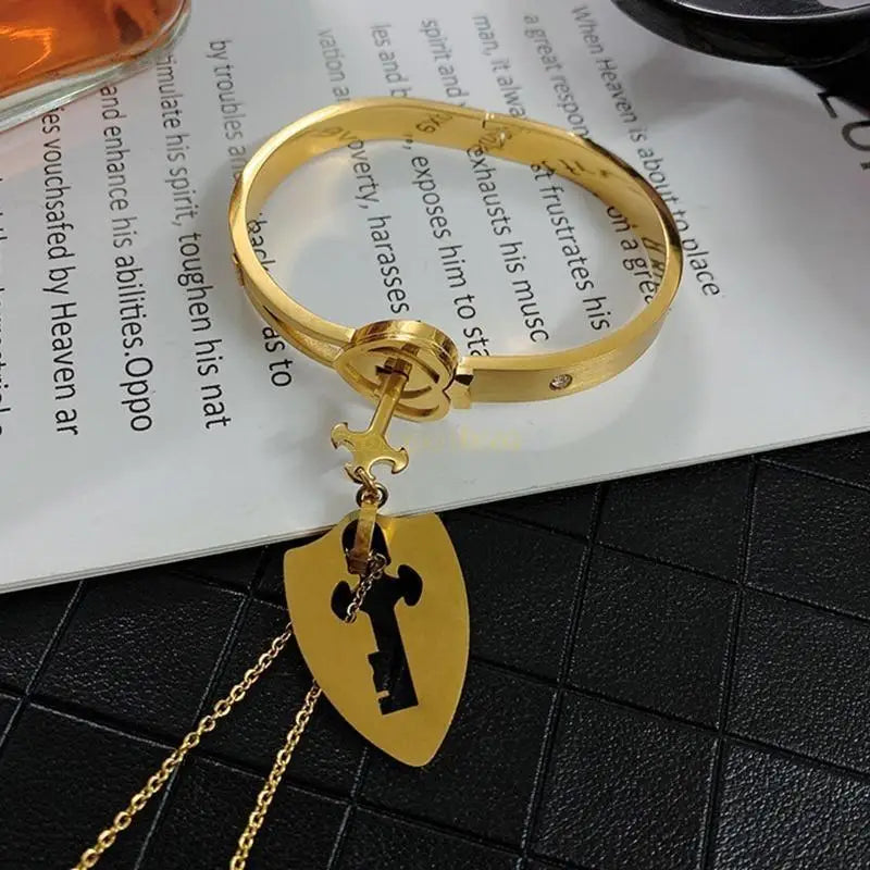 31BF Romantic Gift for Valentines Day Lock Bracelet and for Key Necklace Set for Coup